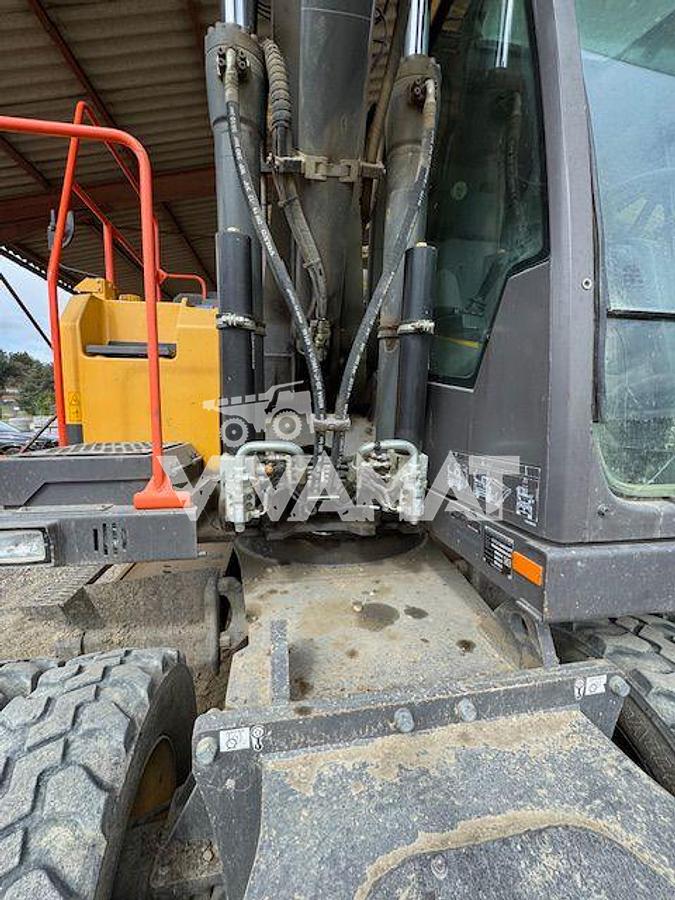 Used 2016 VOLVO EW160E