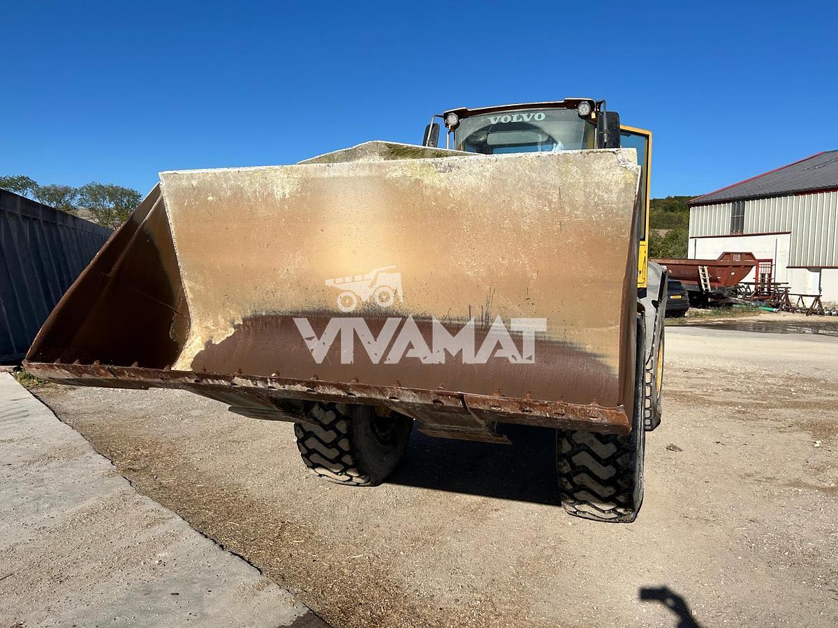 Used 2004 VOLVO L60E