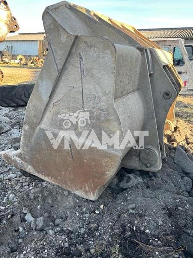 Used 2011 CATERPILLAR 973D -