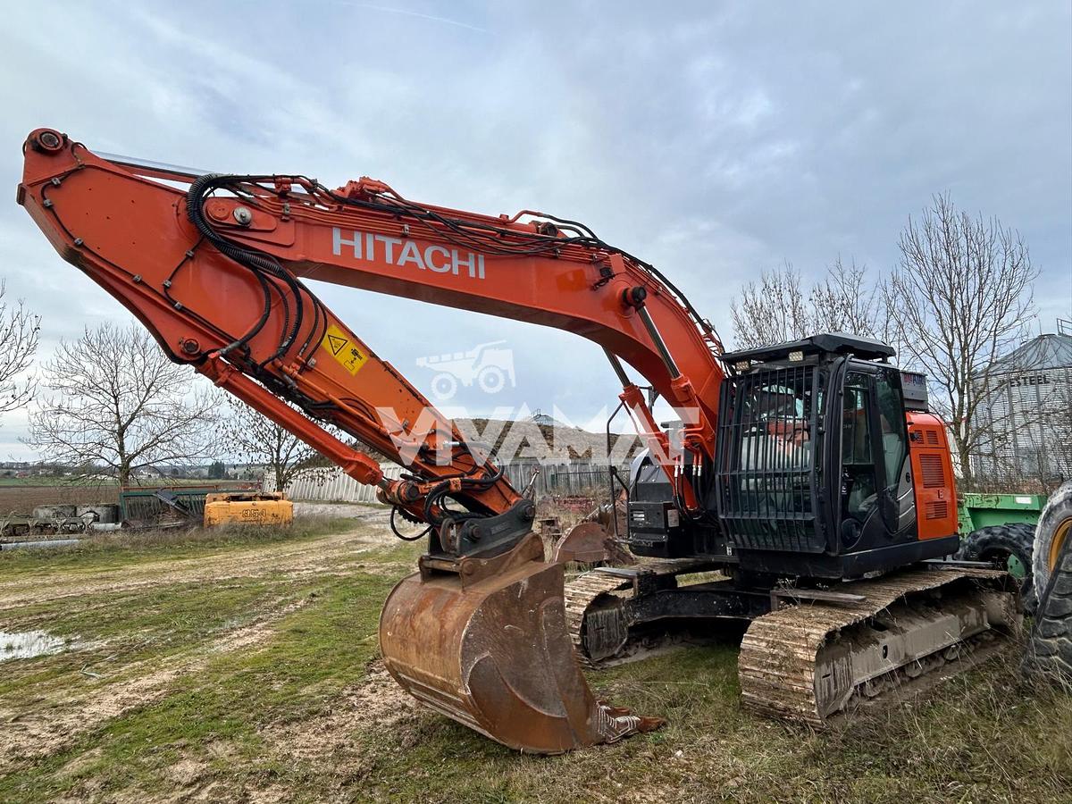 Used 2018 Hitachi ZX225USLC-6