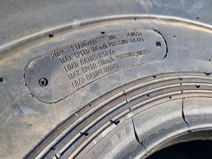 4 pneus neufs MINESTAR 17.5R25