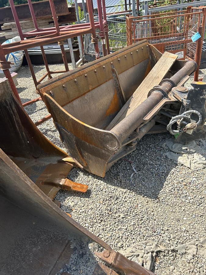 D'occasion Godet de curage inclinable 210cm 2019 Mecalac 15MWR