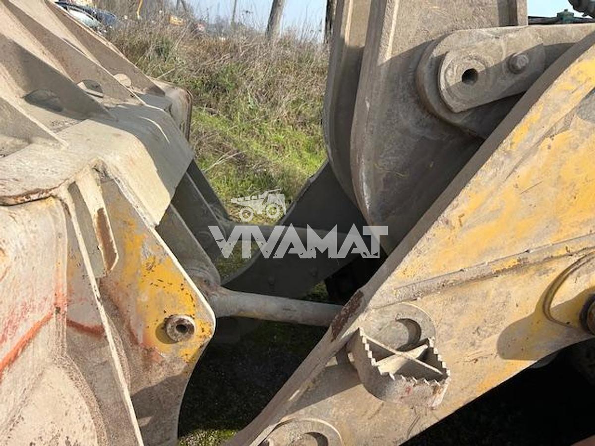 Used 2013 CATERPILLAR 973D