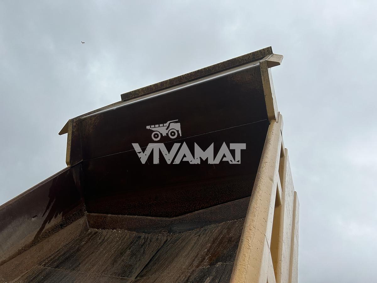 Used 1997 CATERPILLAR 769D