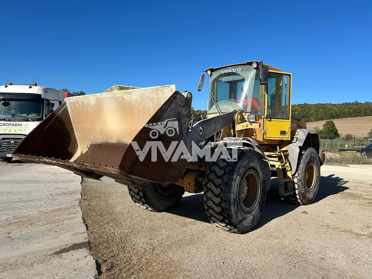 Used 2004 VOLVO L60E