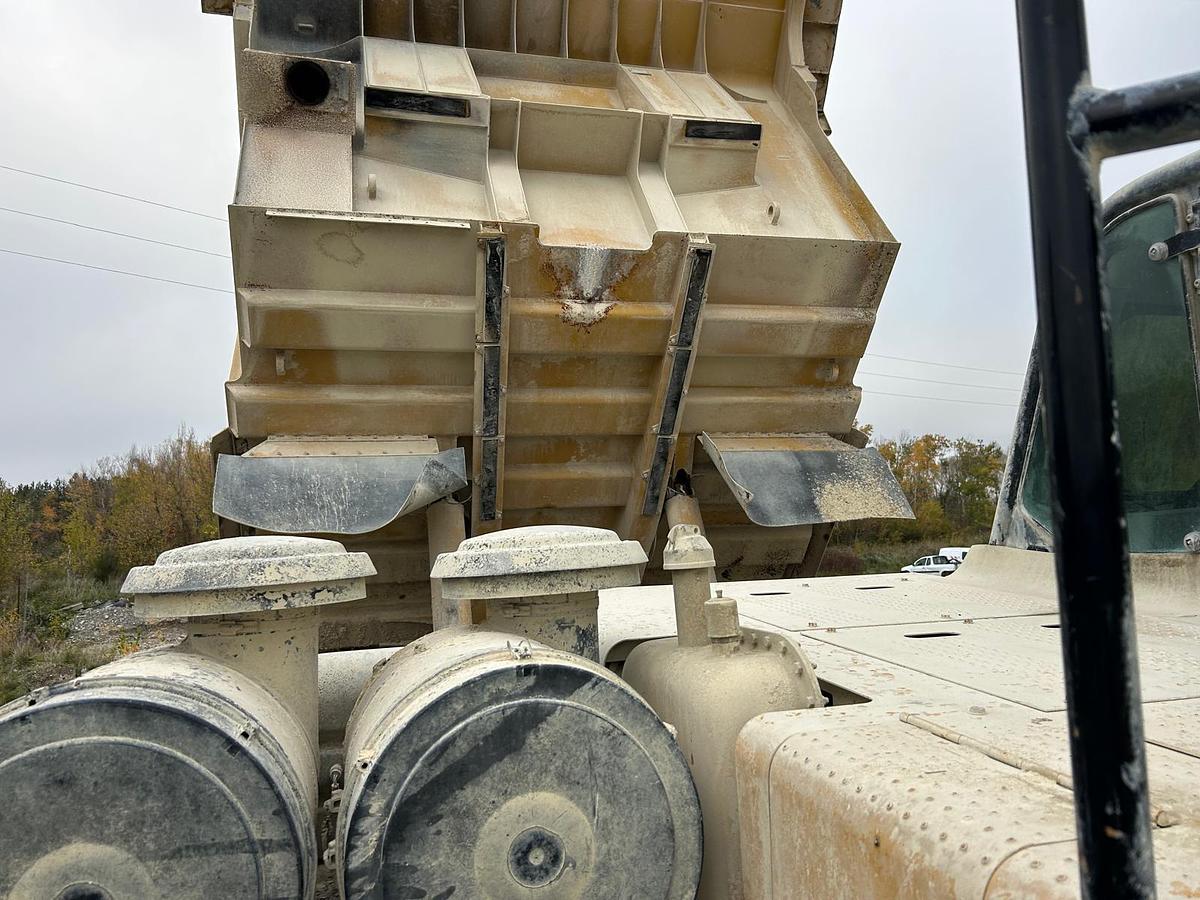 Used 2009 Caterpillar 775F