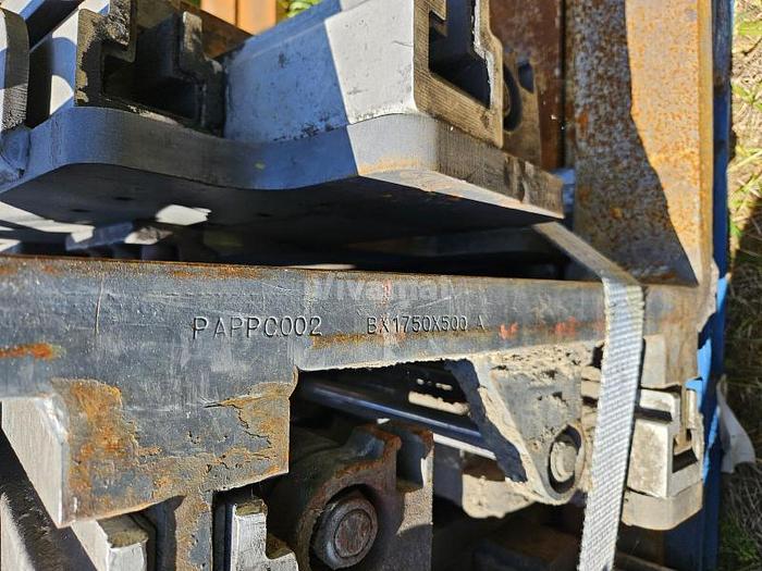 D'occasion Pince à Fourches - Déplacement latéral Silver Line by BOLZONI Modèle LC22 H6A-EU