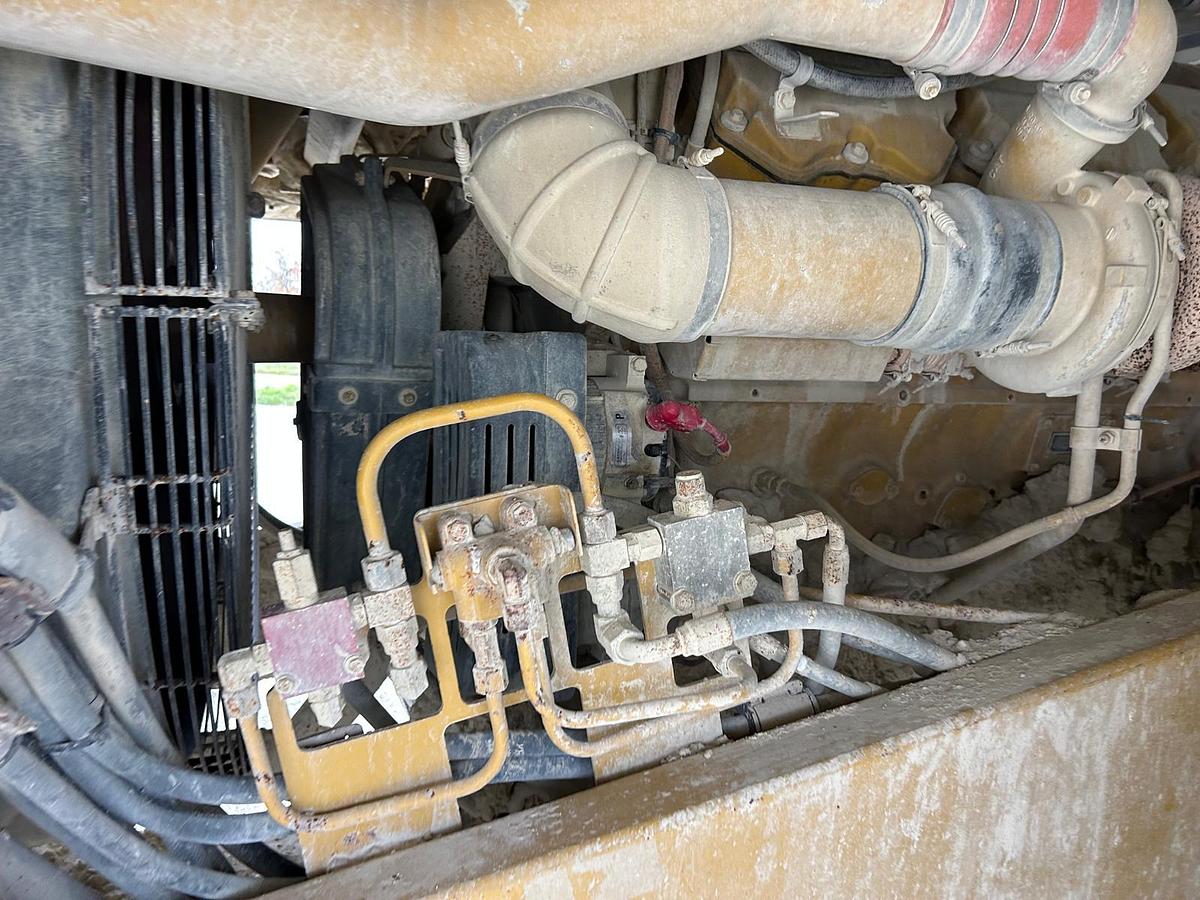 Used 2009 Caterpillar 775F