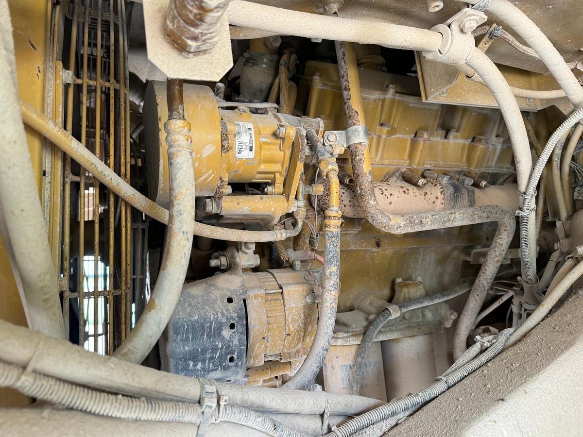 D'occasion Tombereau rigide CAT 771D 2002 34700hrs