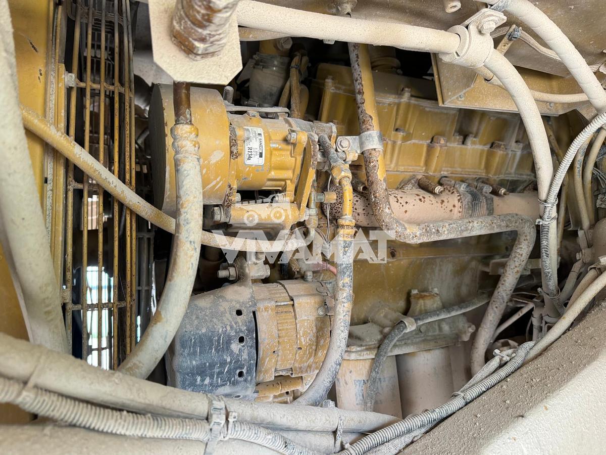 D'occasion Tombereau rigide CAT 771D 2002 34700hrs