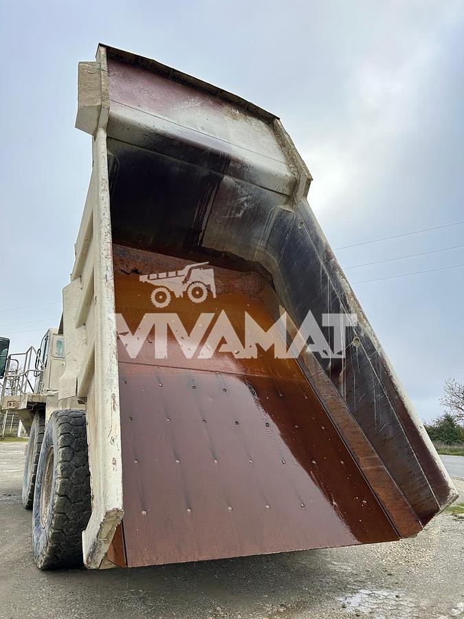 Used 2009 Caterpillar 775F