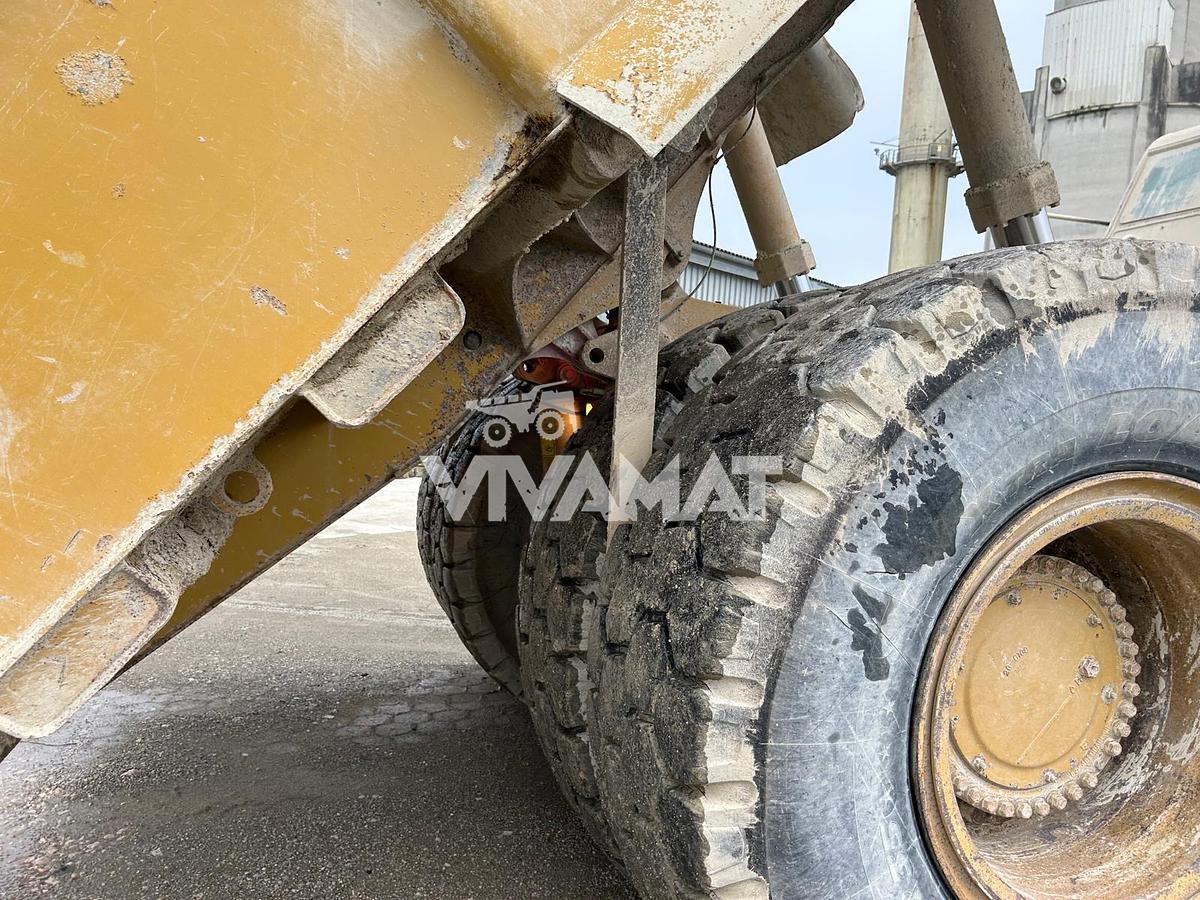 Used 2009 Caterpillar 775F