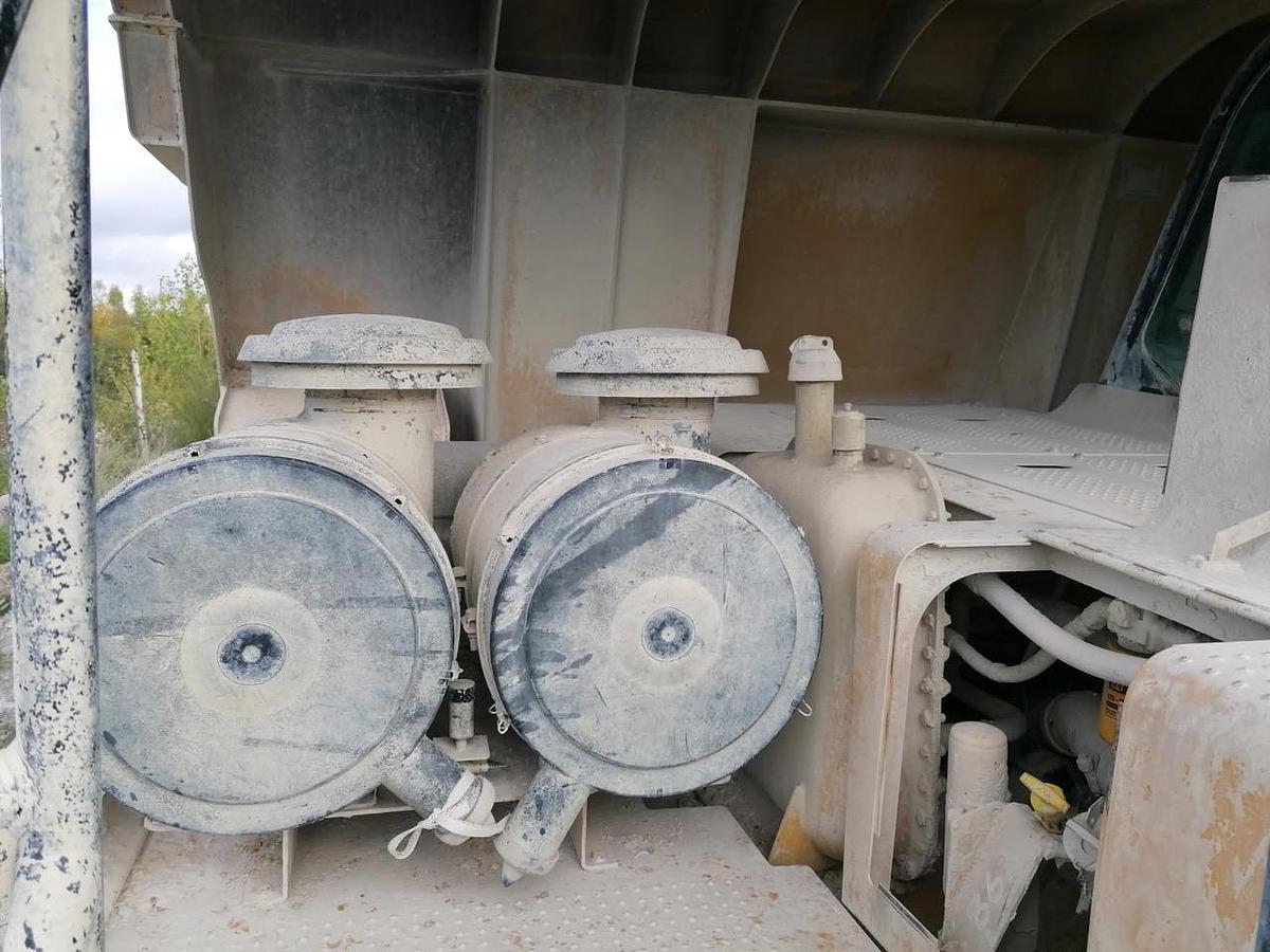 Used 2009 Caterpillar 775F