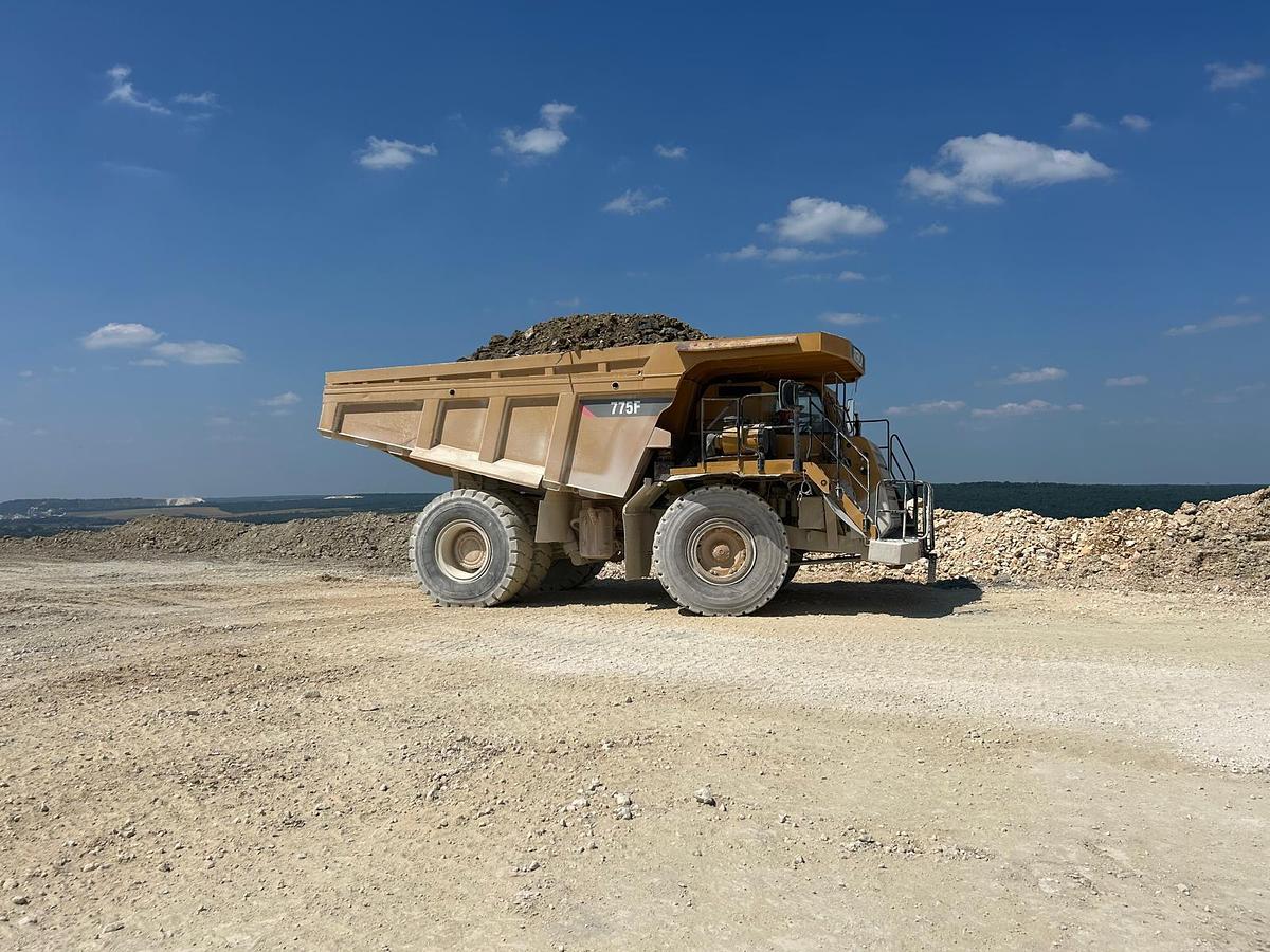 Used Caterpillar Rebuilt 775F