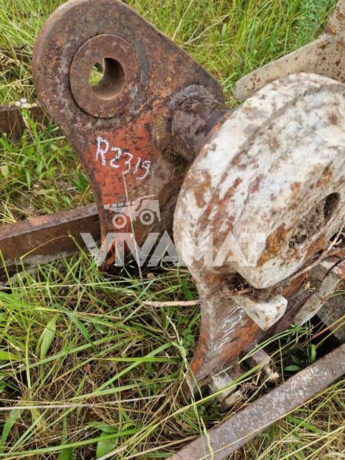 D'occasion Dent de dessouchage sur CAT 329C