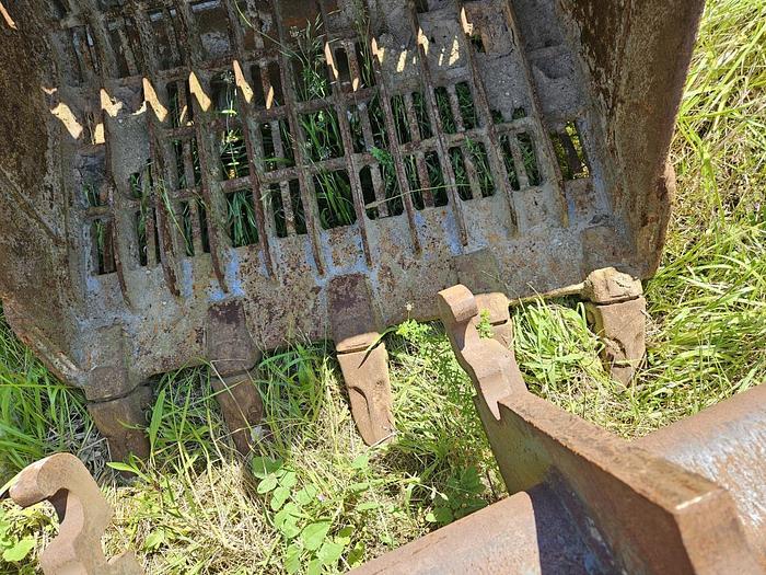 D'occasion Godet squelette Attache LEHNHOFF MS20 de largeur 115cm pour pelle de 18-28t