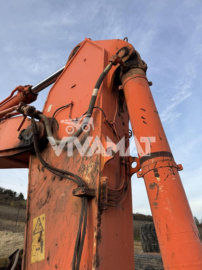Used 2003 Hitachi ZX650LCH