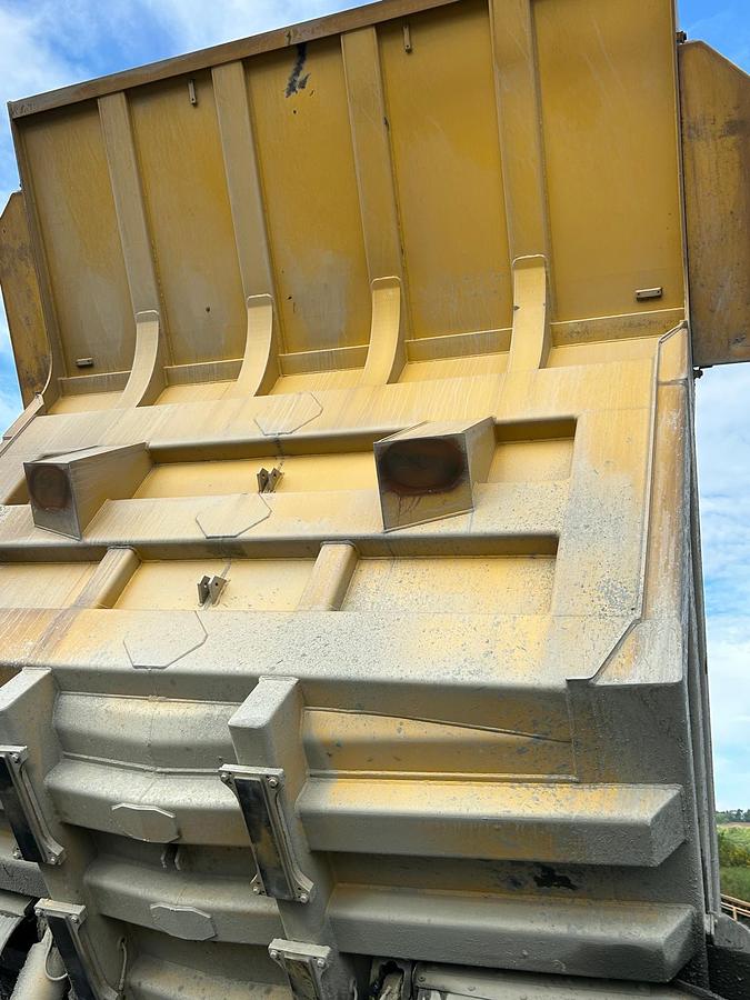 Used 2016 Komatsu HD605-7
