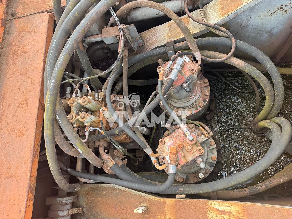 D'occasion Chargeuse sur chenille HITACHI EX700 BE 1993