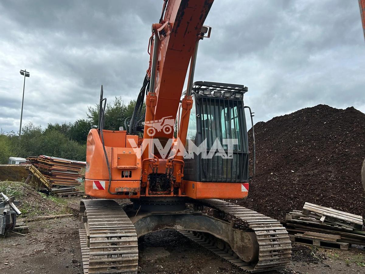 Used 2013 Doosan DX235LCR -