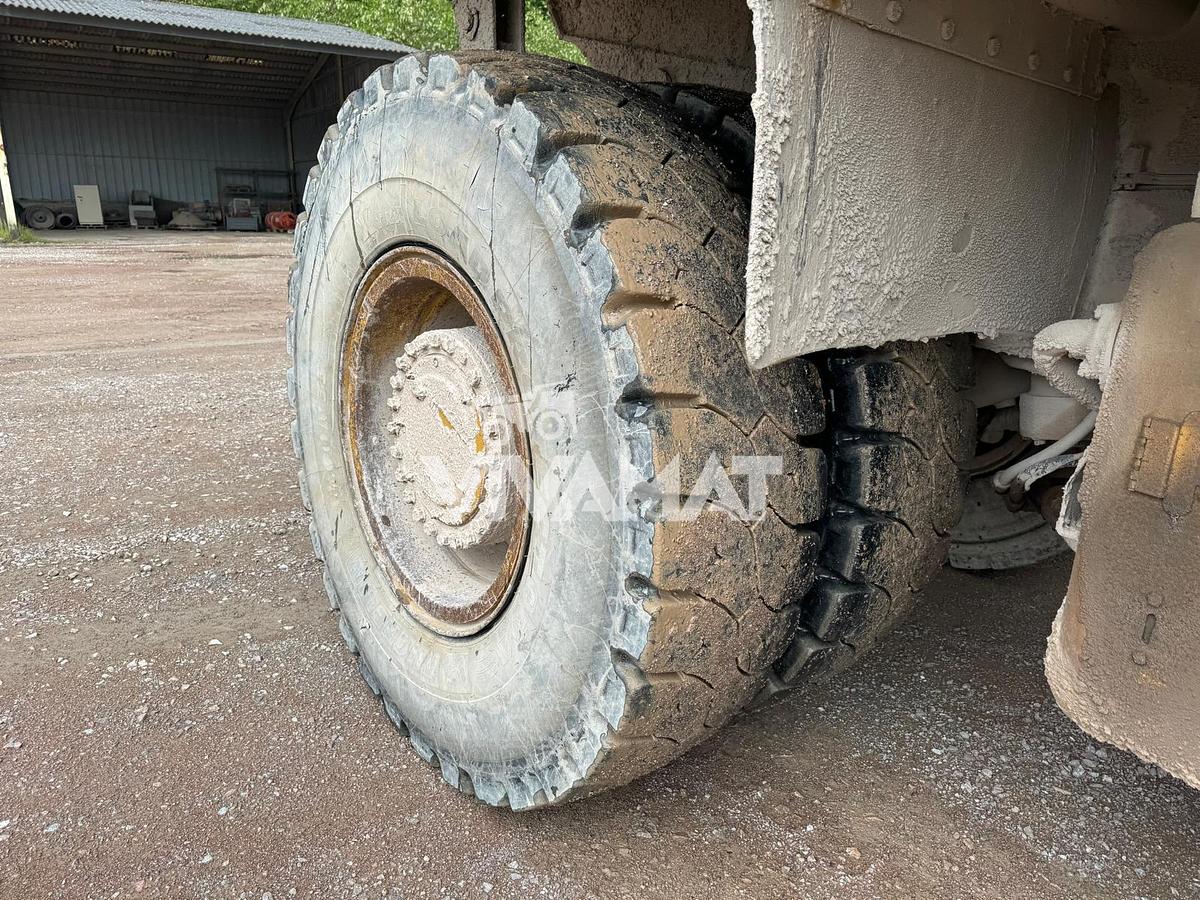 D'occasion Tombereau rigide CAT 771D 2002 34700hrs