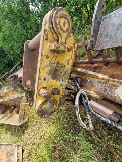 D'occasion Godet orientable de largeur 200cm Attache SW48 Liebherr 912 ou 914