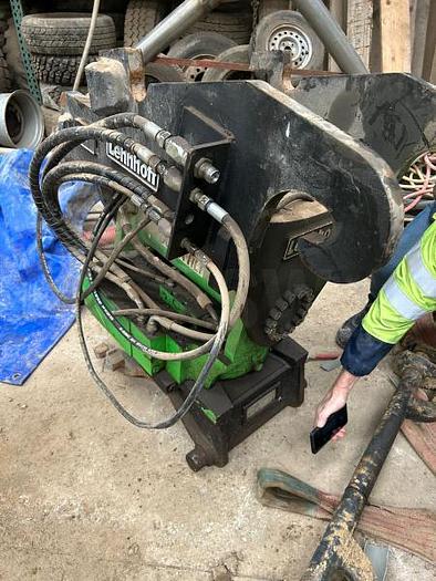 D'occasion Tête rotative TR150 Rototilt 07/2018 montée avec platine VERACHTERT CW20S-H.4.N.