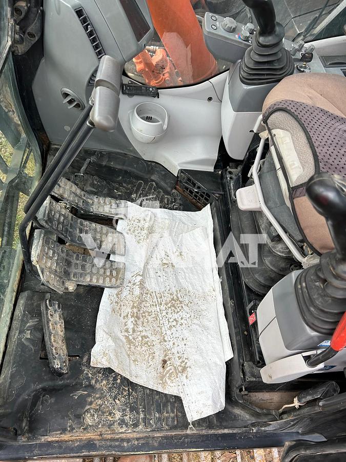 Used 2018 Hitachi ZX225USLC-6