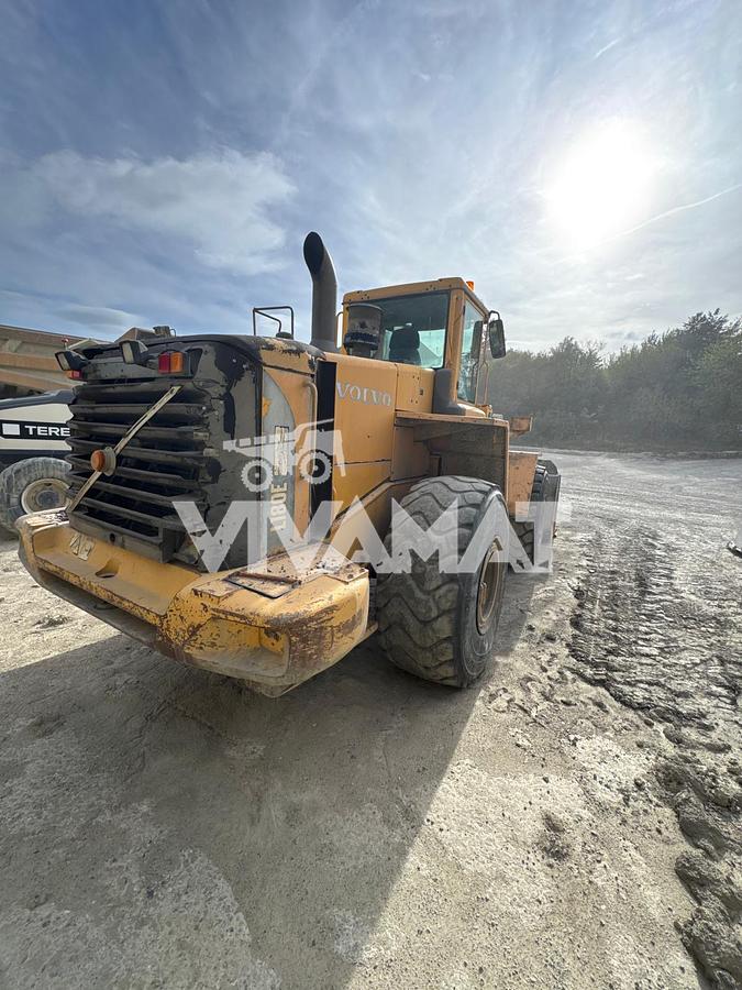 Used 2003 VOLVO L180E