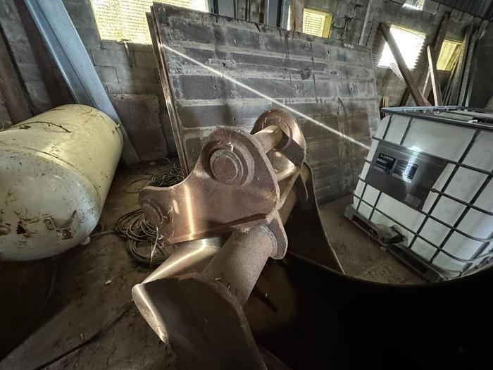 D'occasion Godet de terrassement de largeur 82cm