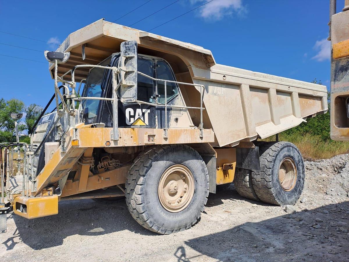 Used 2009 Caterpillar 775F
