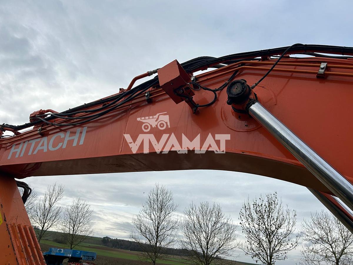 Used 2018 Hitachi ZX225USLC-6