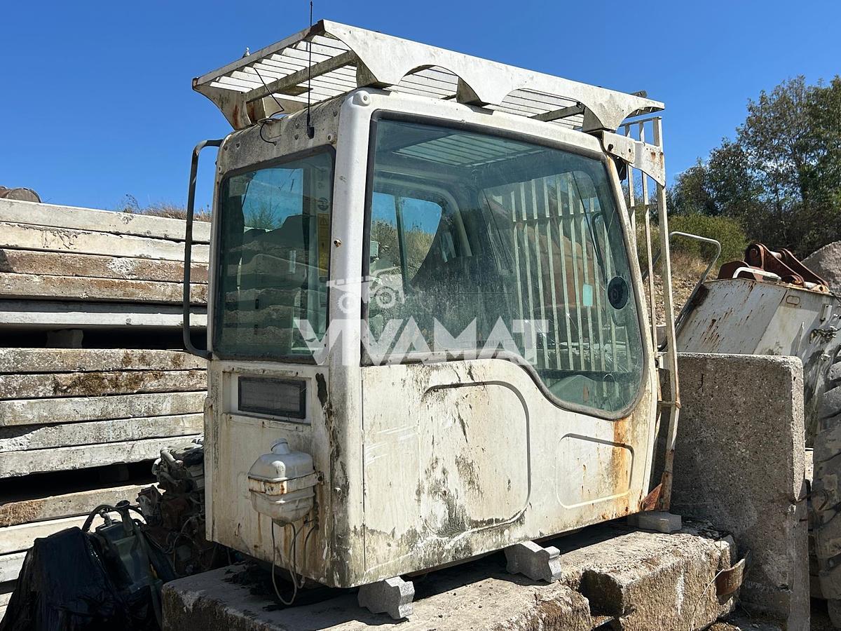D'occasion Cabine compatible LIEBHERR 904C 914C 924C 934C 944C de 2007