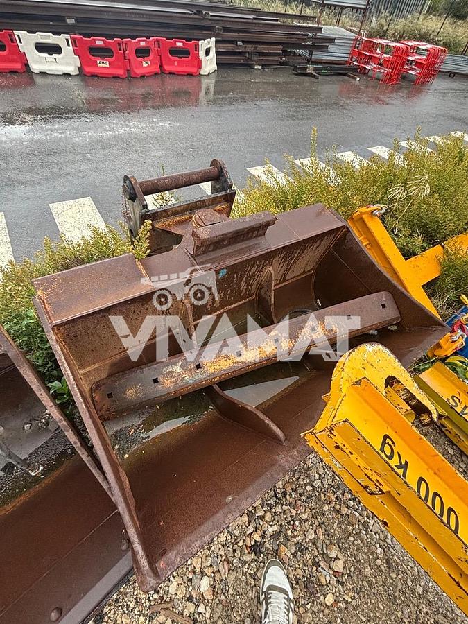 D'occasion Godet orientable Attache OilQuick Rail de largeur 150cm