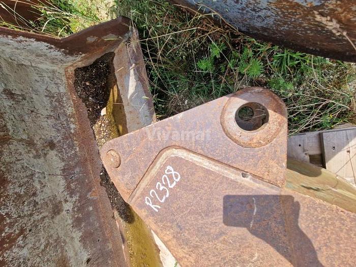 D'occasion Godet de tranchée de largeur 40cm pelle 10-12t Attache Liebherr SW33