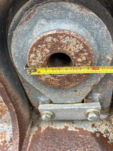 D'occasion Godet LIEBHERR R954C de largeur 175cm Attache SW77 pour pelle Liebherr R954