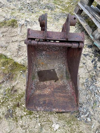 D'occasion Godet de terrassement à lame Prise directe largeur 37cm