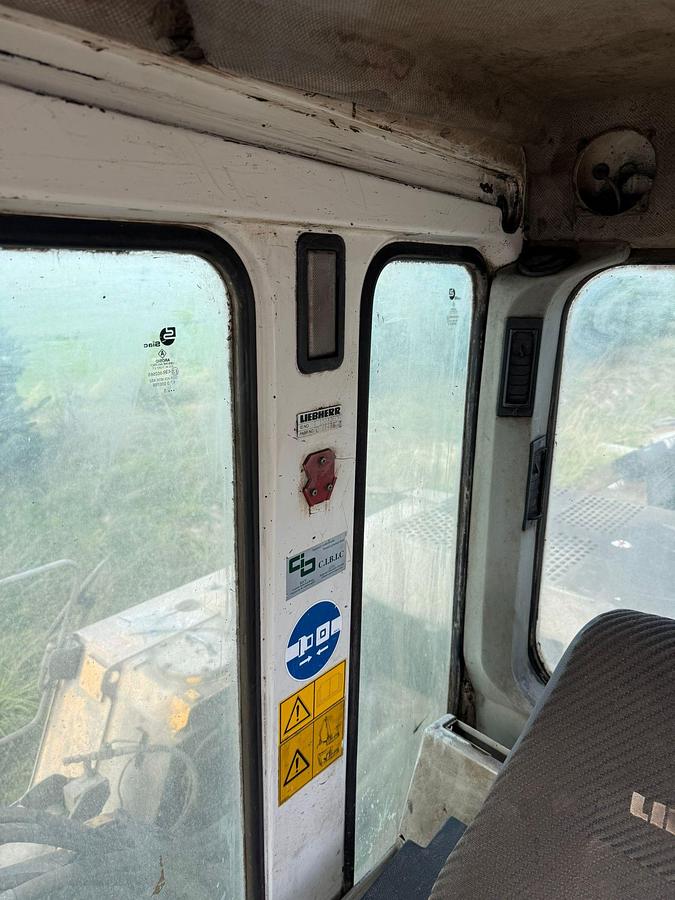 Used Liebherr R934B EW