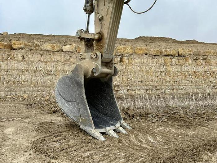 D'occasion Caterpillar 374F LME