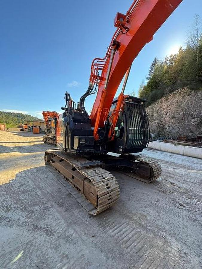 Used 2018 Hitachi ZX225USLC-6