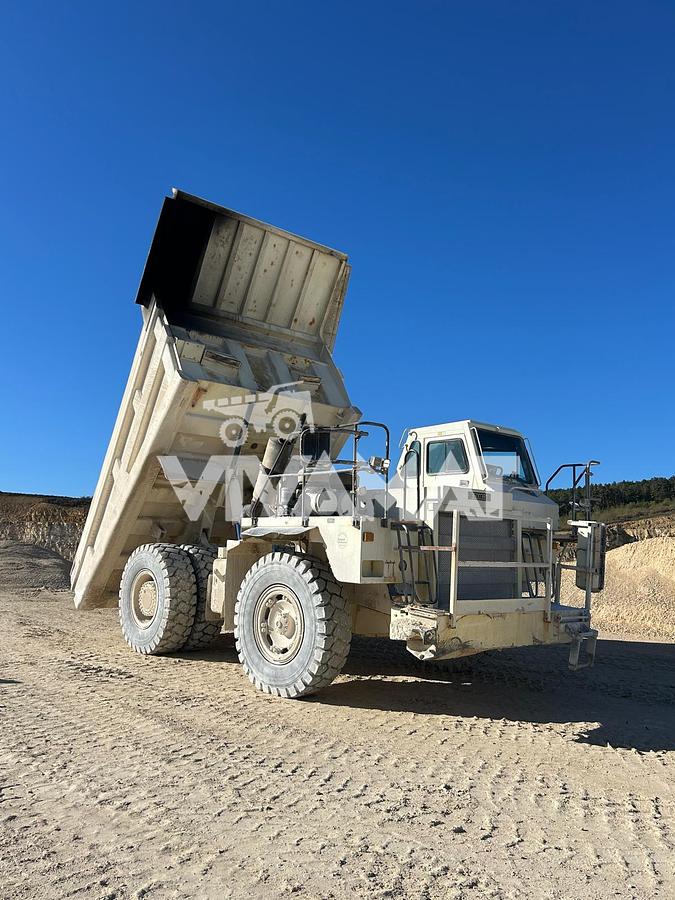D'occasion Tombereau rigide Caterpillar 771D 2005