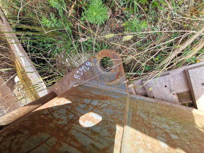 D'occasion Godet de tranchée de largeur 40cm pelle 10-12t Attache Liebherr SW33