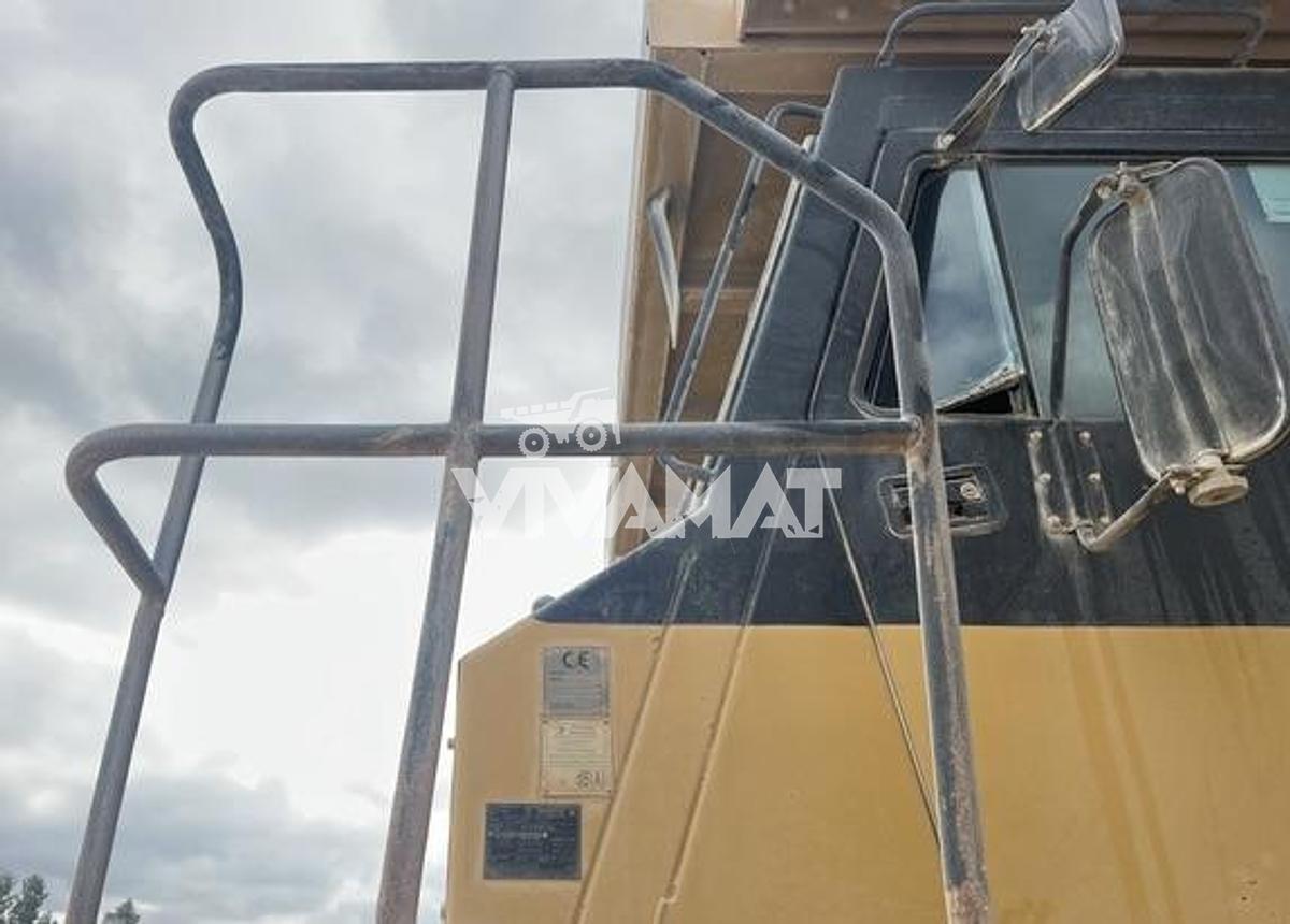 Used 2000 Caterpillar 771D