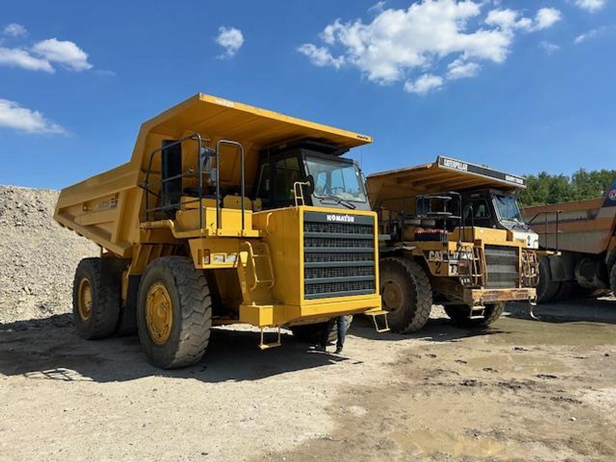 Used 2002 Komatsu HD325-6KE