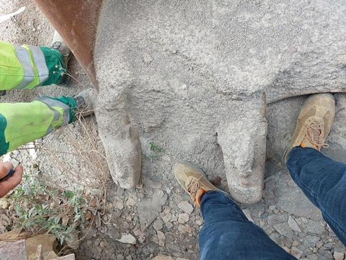 D'occasion Godet LIEBHERR R954C de largeur 158cm Attache SW77 pour pelle Liebherr R954