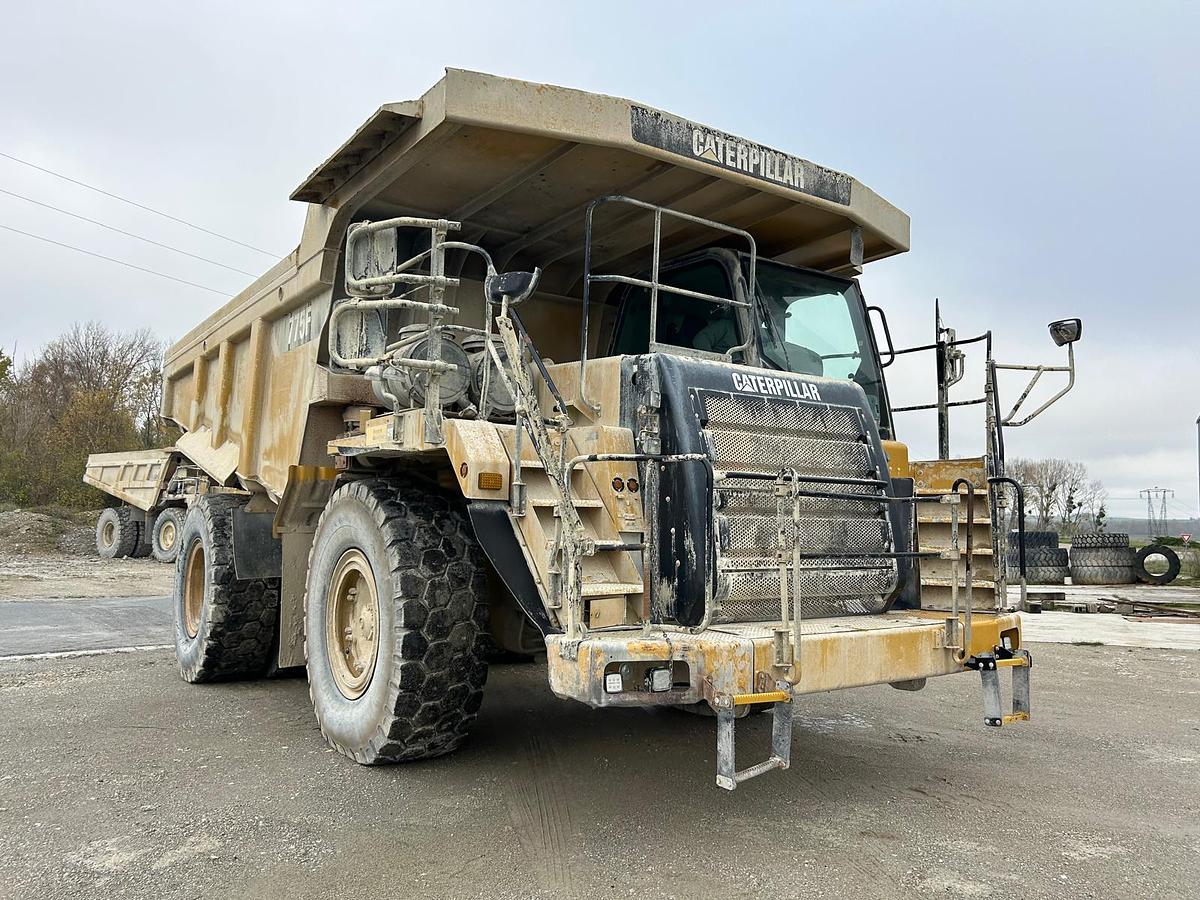 Used 2009 Caterpillar 775F