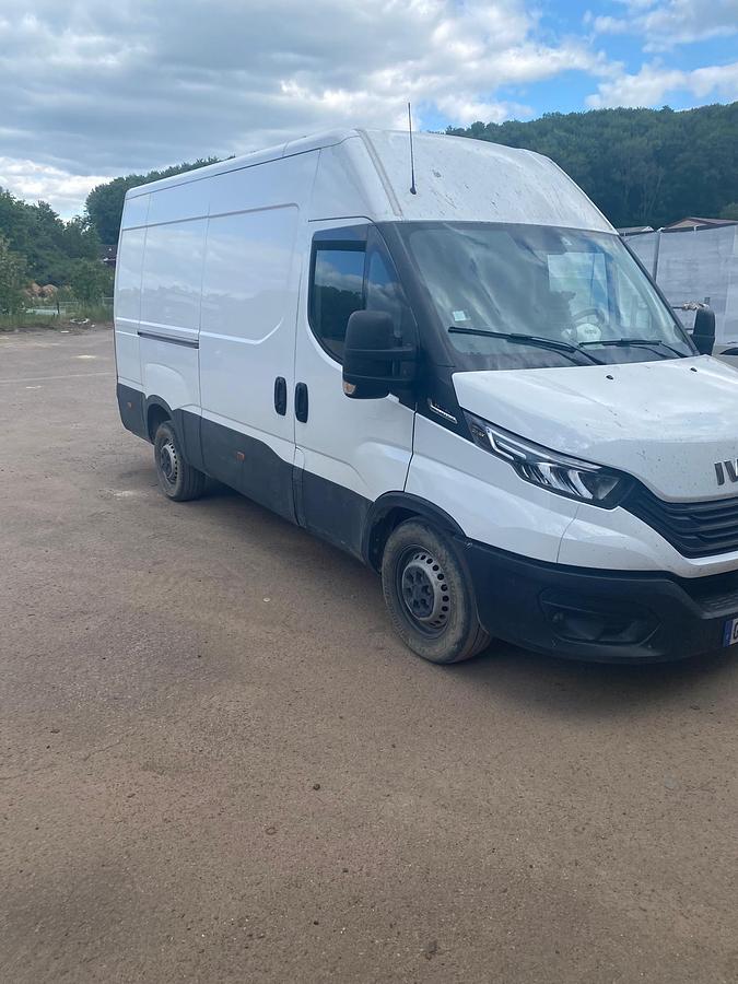 Used IVECO DAILY
