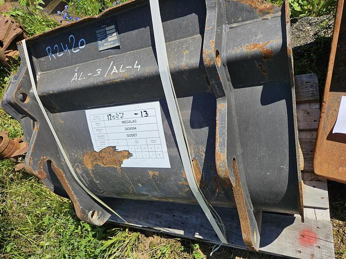 D'occasion Godet de terrassement Mecalac Conect de largeur 100cm sans dents
