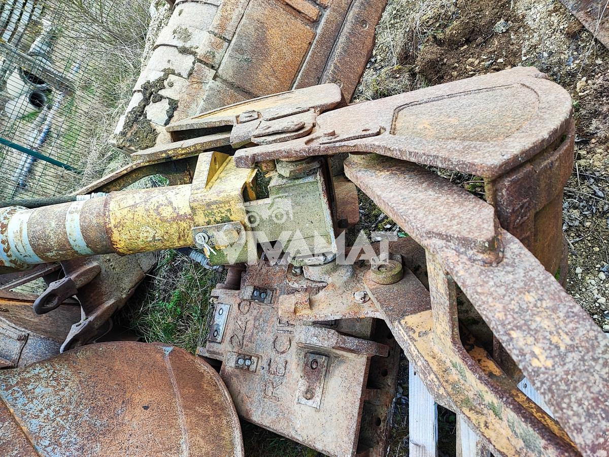 Used Benne Preneuse S60 ou Sans Attache -