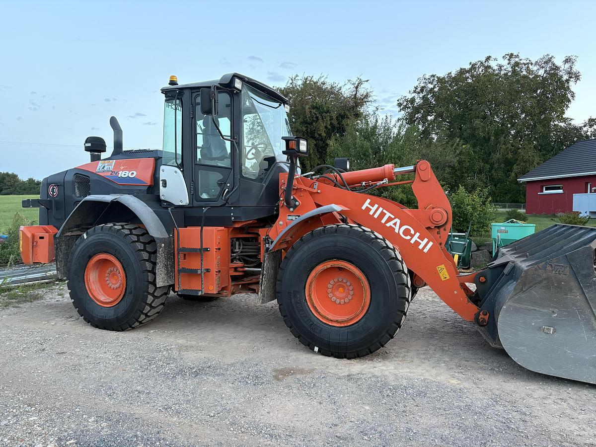 Used 2017 Hitachi ZW180